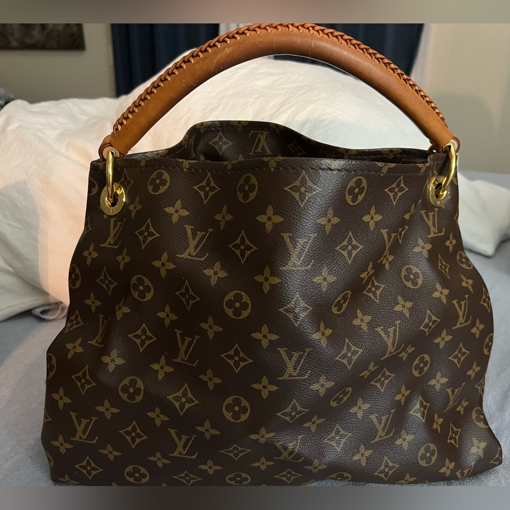 Louis Vuitton Artsy